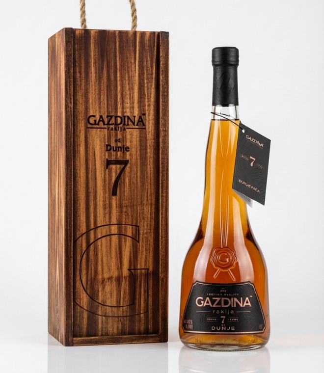 Dunjevača 700ml Odležala 7 godina - Drveno Pakovanje